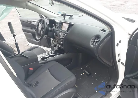 2017 Nissan Pathfinder S z USA, uszkodzony, nr VIN 5N1DR2MN5HC637058